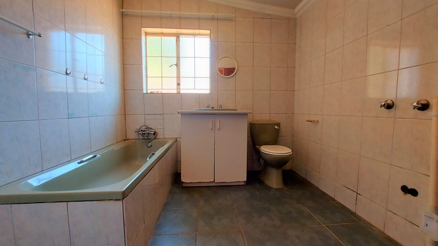 3 Bedroom Property for Sale in Meerhof North West